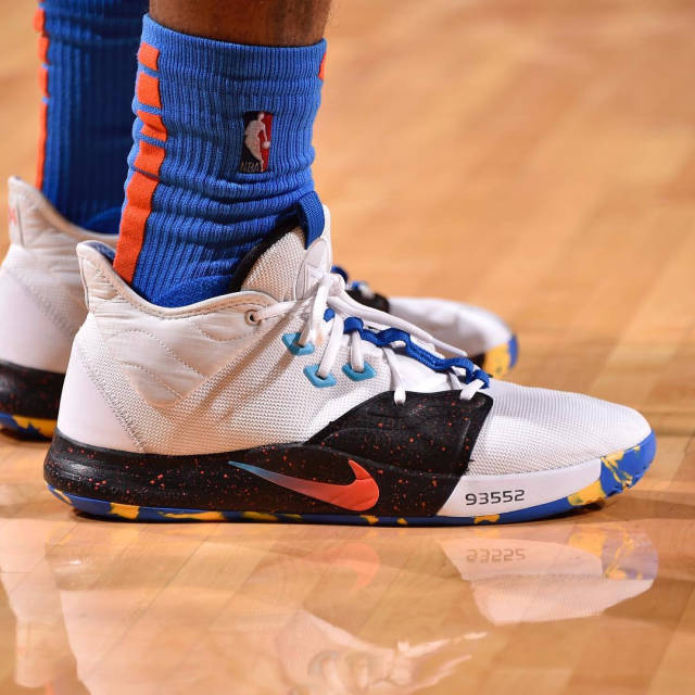 官方：22岁195cm前锋大卫相泽加盟神户胜利船（神户胜利船官宣签下22岁、身高195cm的前锋大卫相泽）