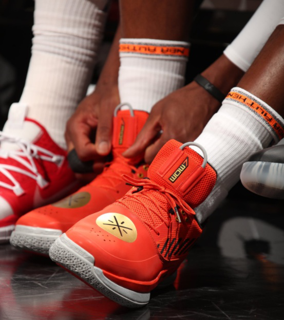 塞尔吉尼奥：伊斯坦布尔之夜罚点球前，我和安帅说我们输定了（塞尔吉尼奥回忆：伊斯坦布尔之夜主罚点球前，我对安帅直言我们要输了）