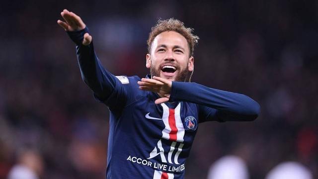 一日英超动向：曼城再具争冠实力，萨拉赫猛批斯洛特引发矛盾（英超一日观察：曼城重现争冠火力，萨拉赫怒斥斯洛特掀风波）