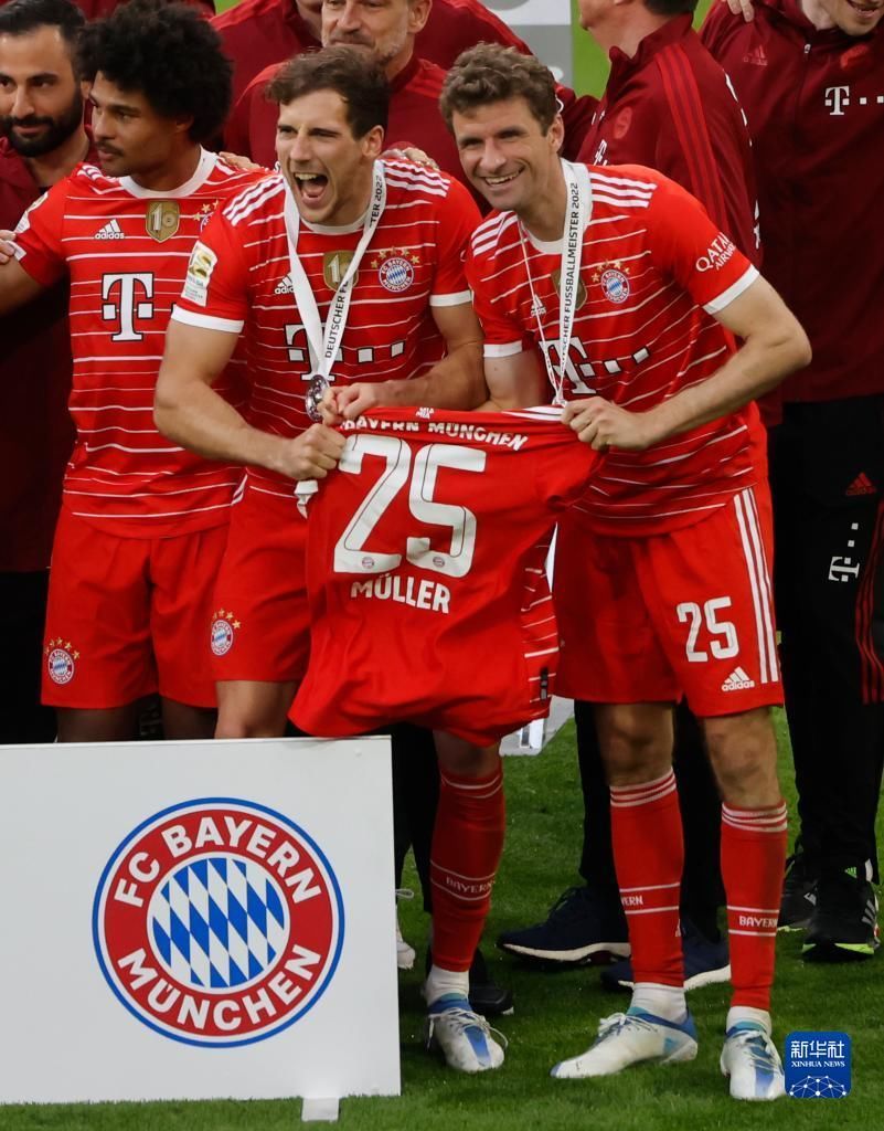 阿莫林更衣室怒骂曼联球员，直言愤怒又失望！基恩炮轰红魔如小学生