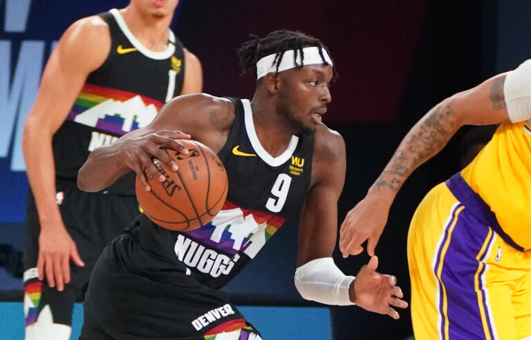 看国米的球也就从11／12赛季开始，最开始一直用...（从11／12赛季才开始看国米，起初一直用...）