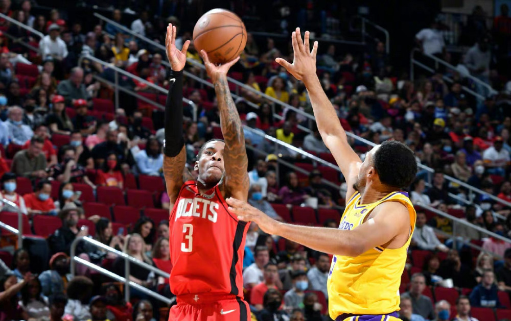 伟大3-1！迈阿密首夺美职联总冠军，仅建队7年，38岁梅西获第47冠（迈阿密3-1登顶美职联，建队7年首捧总冠军，38岁梅西收获生涯第47冠）