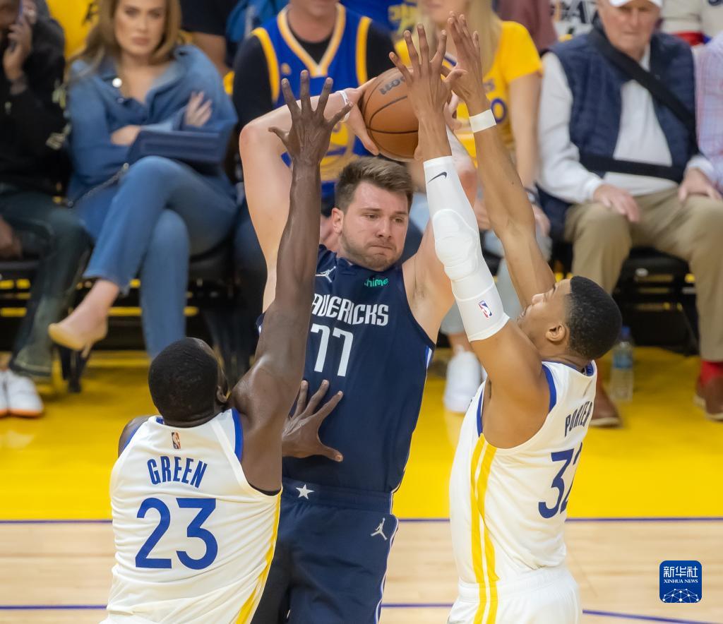 据法尔克的 据法尔克的